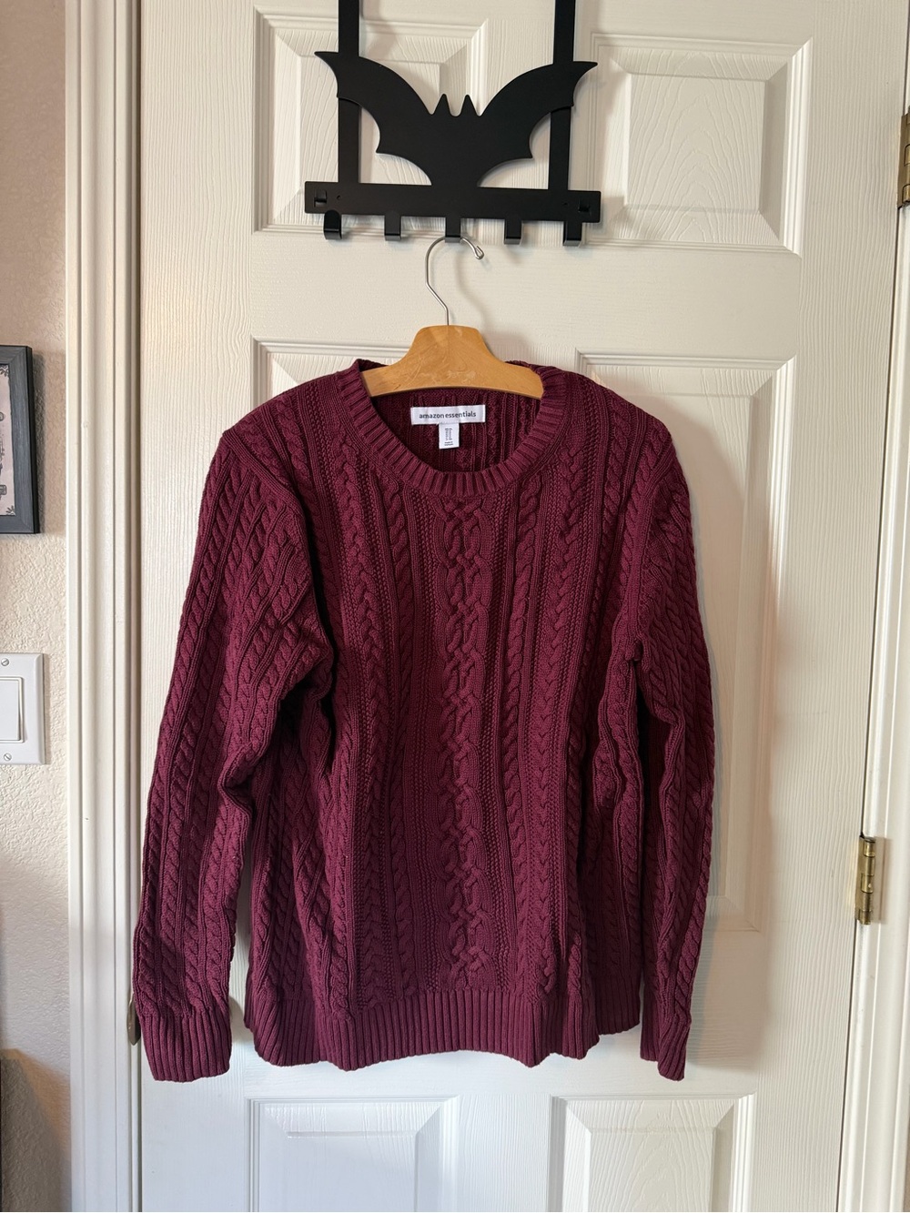 Amazon Essentials Women’s Cable Crewneck Sweater - Burgundy
